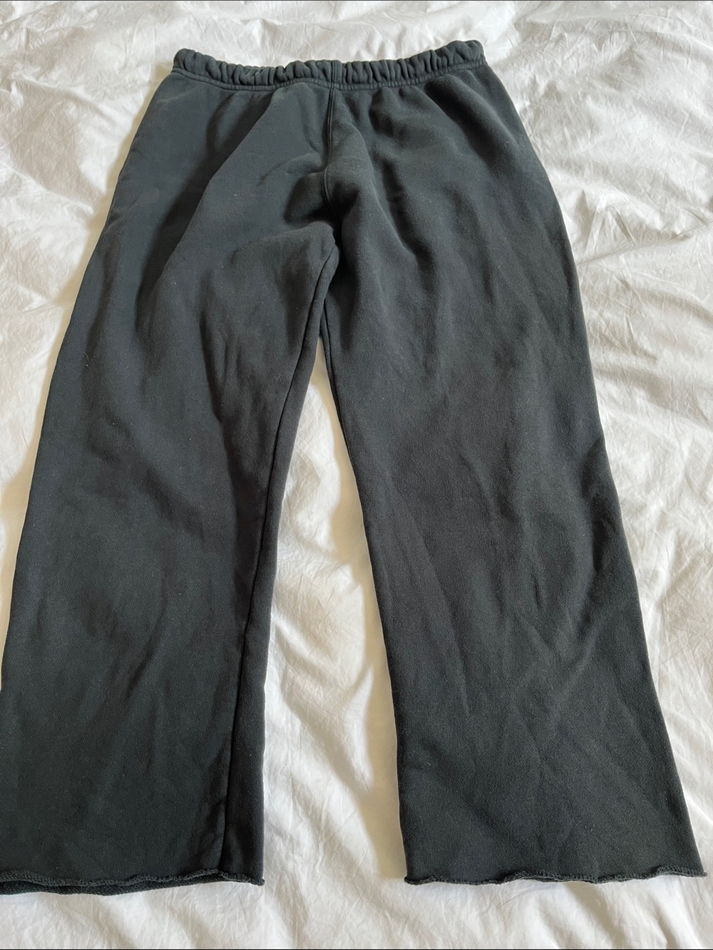 Spiritual Gangster cropped dark grey sweatpants size small 100% cotton